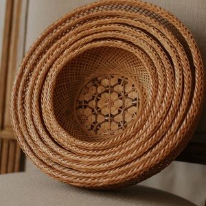 Set of vintage nesting baskets